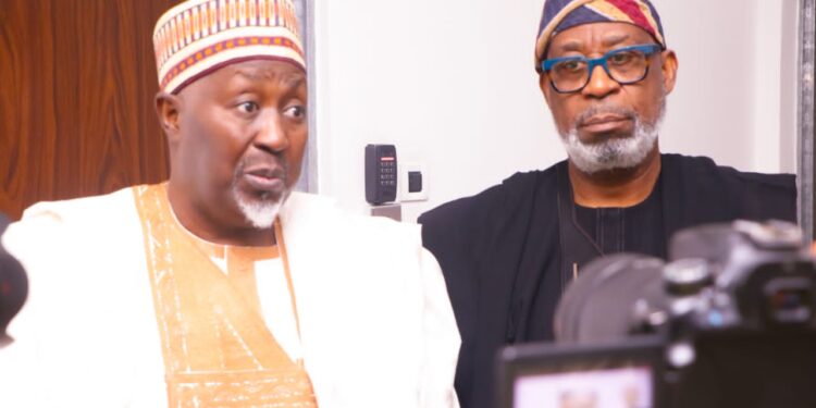 NIGERIA’S DEFENCE, SOLID MINERALS MINISTERS CONCLUDE PLANS ON MINING AREAS’ SECURITY